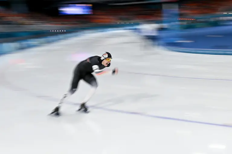 Olympia-Olympische-Winterspiele-Mailand-Cortina-2026-Eisschnelllauf-1000-m-Maenner-Finn-Sonnekalb-Deutschland-in-Aktion