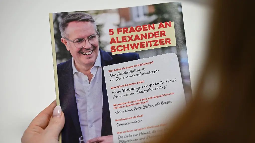 Die-SPD-wirbt-mit-einem-Schweitzer-Magazin-mit-einer-Auflage-von-einer-Millionen-fuer-ihren-Spitzenkandidaten-bei-der-Landtagswahl