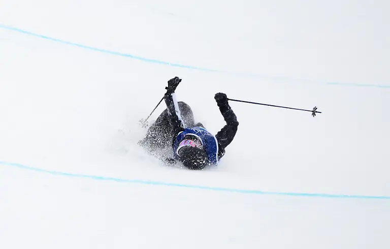 Milano-Cortina-2026-Winter-Olympics-Day-Fourteen-New-Zealand-s-Finley-Melville-Ives-after-a-crash-during-the-Men-s-Freeski-Halfpipe-Qualification-at-the-Livigno-Snow-Park-on-day-fourteen-of-the-Milano-Cortina-2026-Winter-Olympics-Italy-Picture-date-Friday-February-20-2026-Photo-credit-should-read-David-Davies-PA-Wire-RESTRICTIONS-Use-subject-to-restrictions-Editorial-use-only-no-commercial-use-without-prior-consent-from-rights-holder