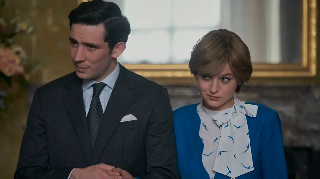 TheCrown-403-Unit-00549