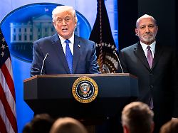 "Einnahmen werden steigen": Trump nennt Zoll-Urteil "Schande" und will weltweiten Zoll von zusätzlich zehn Prozent verhängen