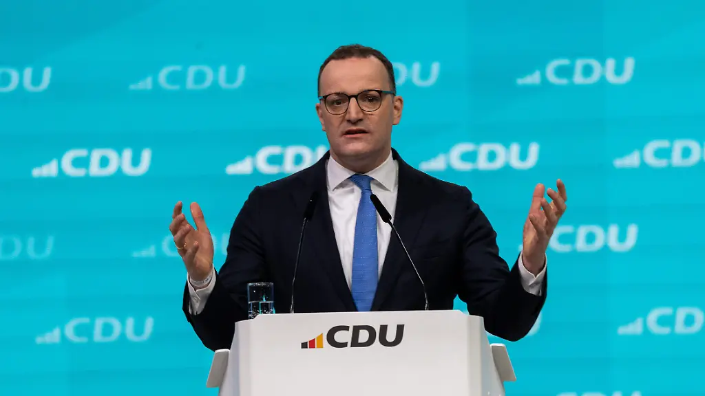 Jens-Spahn-Deutscher-Politiker-und-Fraktionsvorsitzender-der-CDU-38-Parteitag-der-CDU-Deutschlands-Stuttgart-21-02