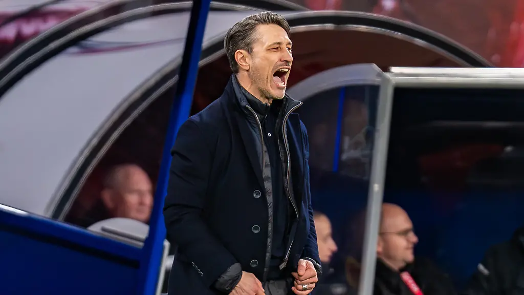 21-02-2026-RB-Leipzig-vs-Borussia-Dortmund-1-Bundesliga-Bundesliga-23-Spieltag-Niko-Kovac-Borussia-Dortmund-Trainer-coach-unzufrieden-ungluecklich-sauer-enttaeuscht-Wichtiger-Hinweis-Gemaess-den-Vorgaben-der-DFL-Deutsche-Fussball-Liga-bzw