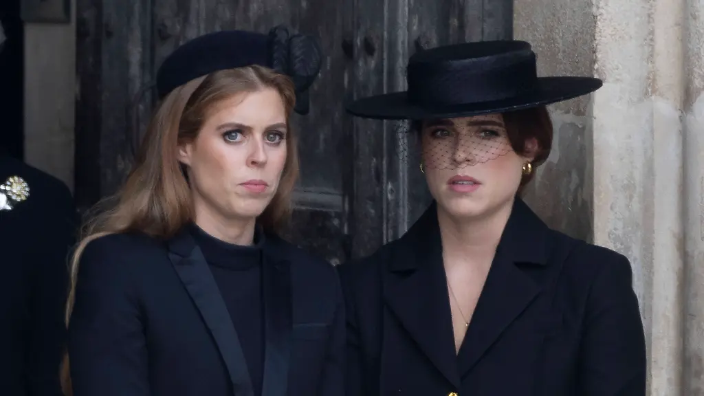19-09-2022-London-United-Kingdom-Princess-Eugenie-and-Princess-Beatrice-at-the-State-Funeral-of-Queen-Elizabeth-II-at-Westminster-Abbey-in-London