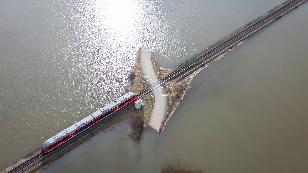 Schon-bisheriger-Regen-hat-vor-allem-in-Suedhessen-fuer-Hochwasser-gesorgt