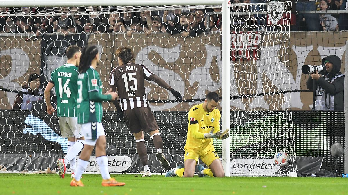 St. Pauli erkämpft großen Sieg: Schlimmer Torwart-Bock bringt Werder näher an den Abgrund