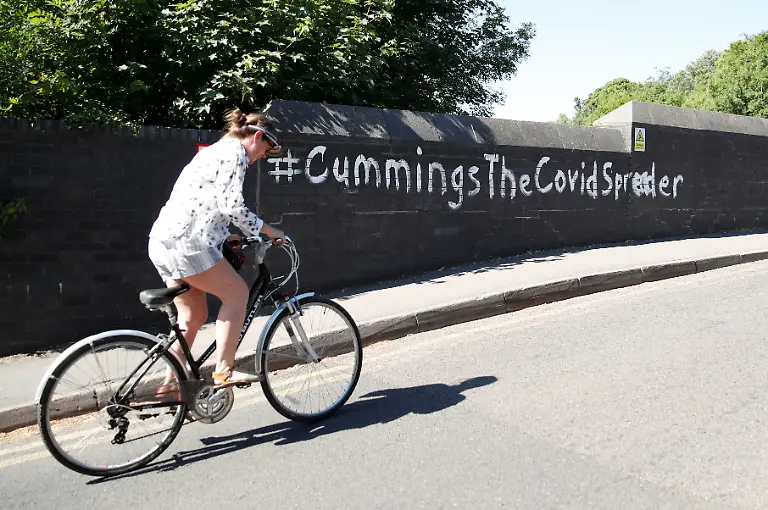 2020-05-30T000000Z-1063110027-RC23ZG9O37CB-RTRMADP-3-HEALTH-CORONAVIRUS-BRITAIN