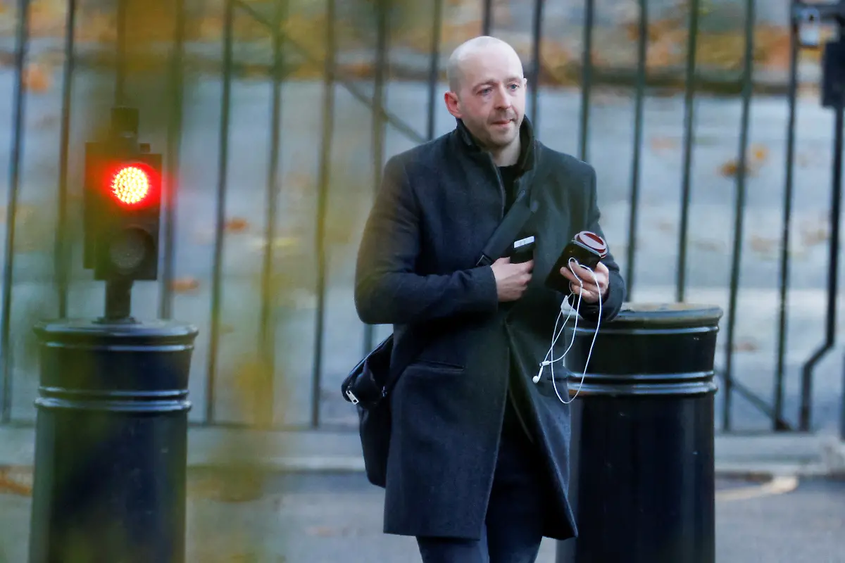 2020-11-12T083333Z-1942223521-RC2K1K96EEHQ-RTRMADP-3-BRITAIN-POLITICS-CAIN