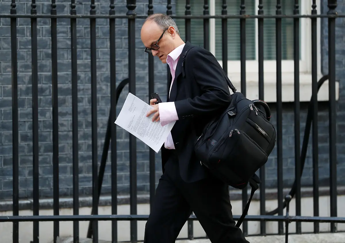 2020-09-15T075237Z-1300599519-RC2VYI9NUORT-RTRMADP-3-BRITAIN-POLITICS-CABINET