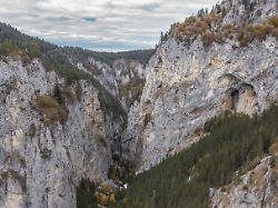 Gestein aus 100 Kilometer Tiefe: Versunkener Kontinent taucht in Bulgarien auf