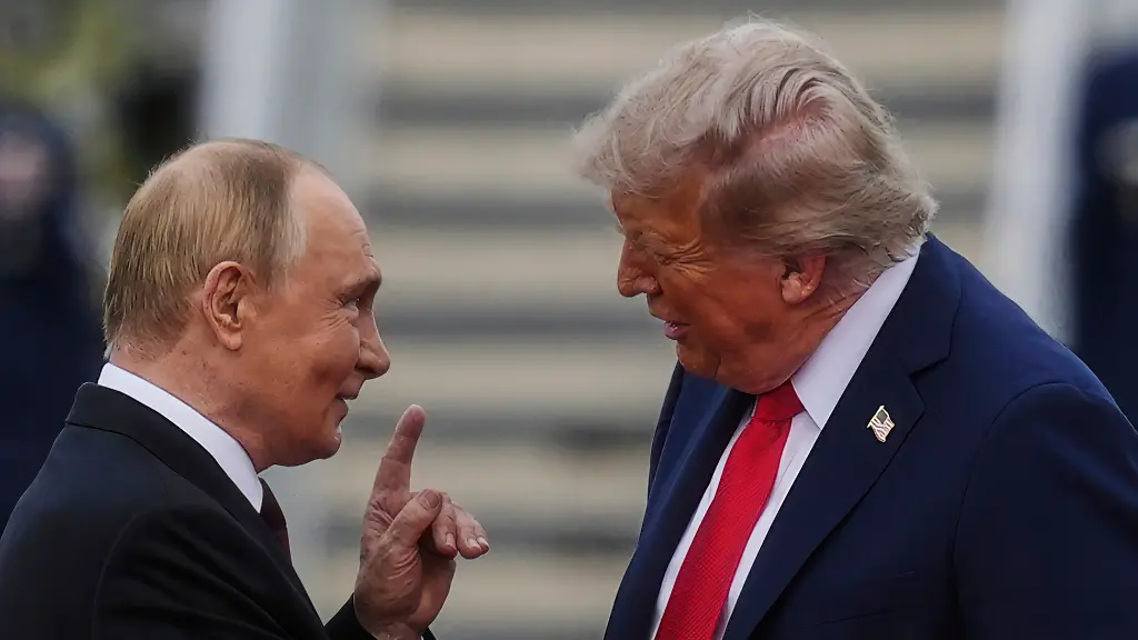 President-Donald-Trump-greets-Russia-s-President-Vladimir-Putin-on-the-tarmac-at-Joint-Base-Elmendorf-Richardson-in-Anchorage-Alaska-Aug-15-2025