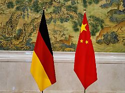 Auch in Deutschland verfolgt: Dissidenten schreiben Brief an Merz vor seiner China-Reise