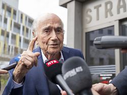 "Ungeheuerlich": Blatter wettert gegen FIFA-Nachfo