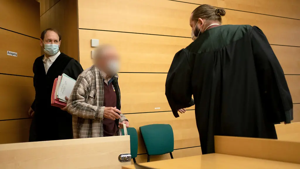 Zum-Zeitpunkt-der-Tat-sei-der-92-Jaehrige-schwer-depressiv-gewesen-so-eine-Psychiaterin-vor-Gericht
