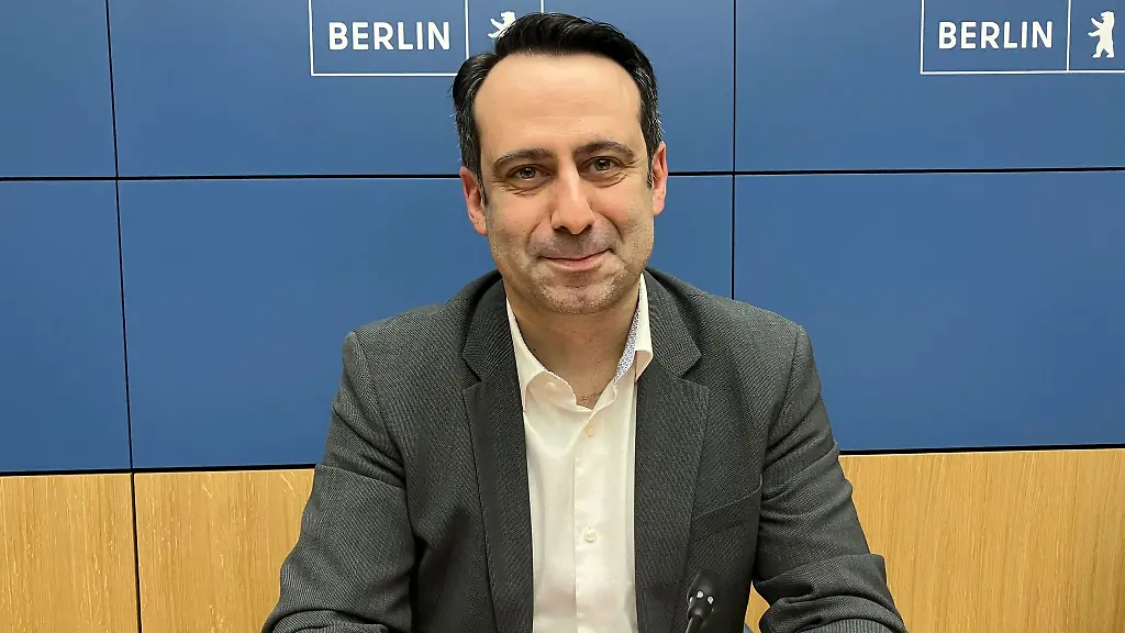 Berlins-Sozialstaatssekretaer-Aziz-Bozkurt-sieht-beim-Hilfesystem-fuer-wohnungslose-Menschen-Verbesserungsbedarf