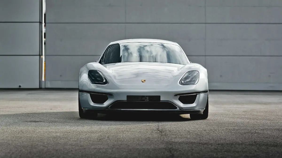 porsche-904-living-legend-1