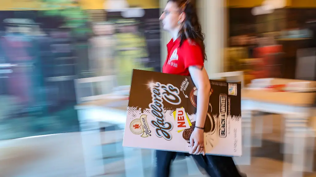 Die-Halloren-Kugel-gilt-als-ein-Klassiker-unter-der-Pralinen-in-Ostdeutschland