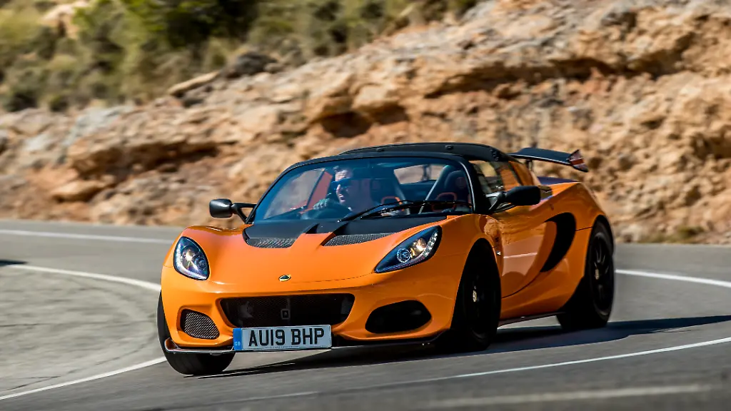 Orange-Elise-250-Cup-033