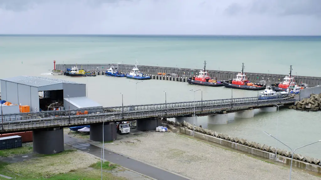 KRASNODAR-TERRITORY-RUSSIA-AUGUST-13-2021-A-view-of-a-marine-terminal-of-CPC-Caspian-Pipeline-Consortium-within-the-Novorossiysk-Municipality-On-August-7-a-blowout-occurred-when-loading-the-Greek-oil-tanker-Minerva-Symphony-6km-off-the-Black-Sea-coast-near-the-village-of-Yuzhnaya-Ozereyevka