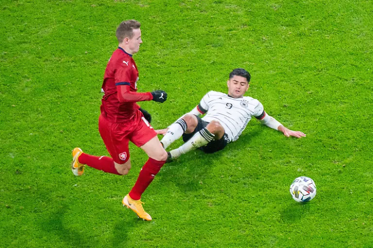 3a33ecf38735169f10357675e5379585