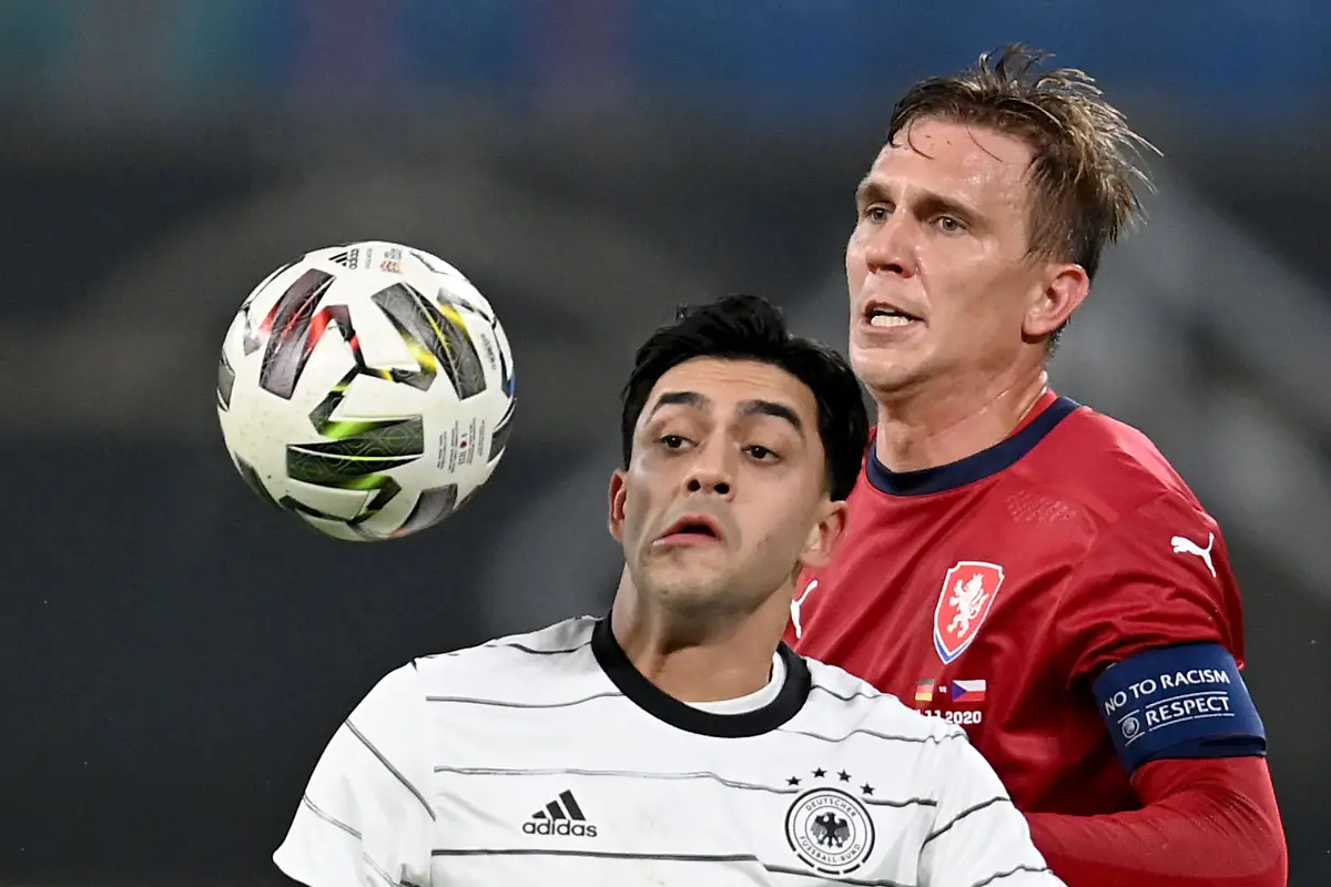 628e80f480501d0fa156e51942b64e67