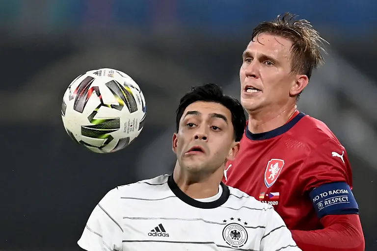 628e80f480501d0fa156e51942b64e67