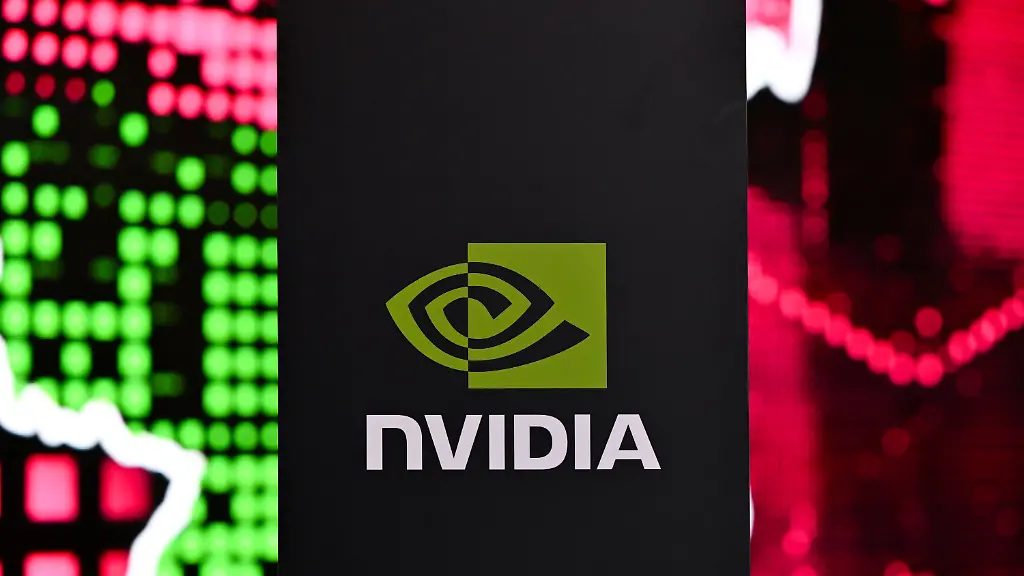 04-02-2026-Bayern-Muenchen-Das-Logo-von-NVIDIA-ist-waehrend-der-Eroeffnung-der-KI-Fabrik-Industrial-AI-Cloud-der-Telekom-und-NVIDIA-waehrend-einer-Pressekonferenz-zu-sehen-Das-Rechenzentrum-ist-nach-Angaben-der-Unternehmen-eine-der-groessten-KI-Fabriken-in-Europa