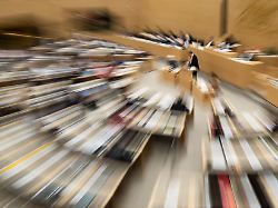 Baden-Württemberg: Studie: Männer hören Frauen im Landtag weniger aufmerksam zu