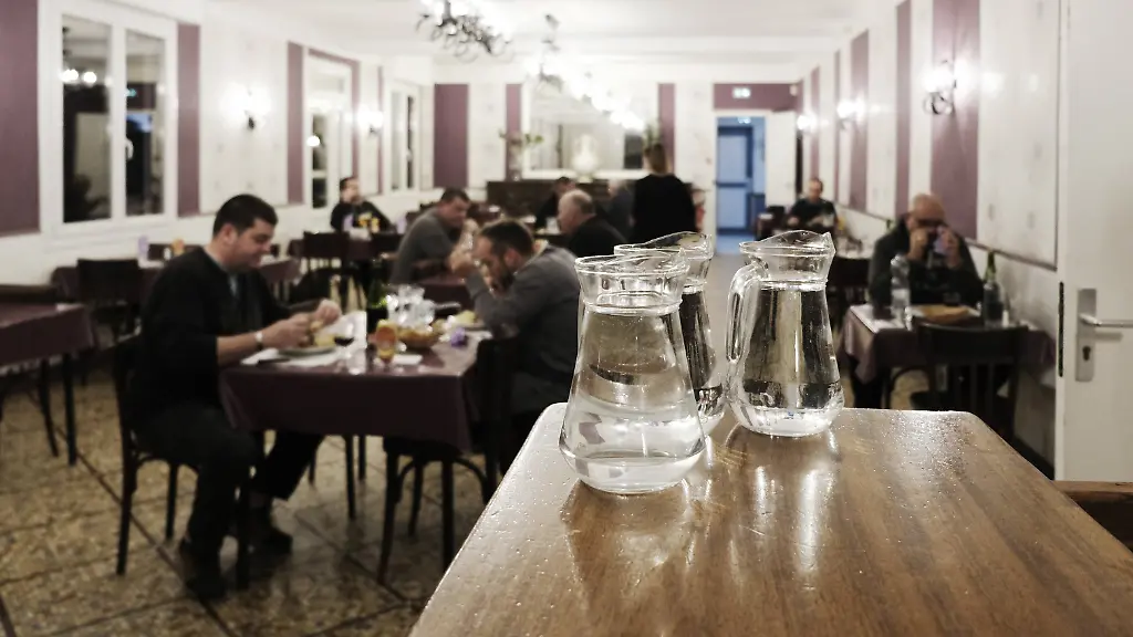 Restaurant-Coronavirus-Superspreader