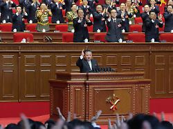 "Atommacht weiter ausbauen": Kim Jong Un droht Südkorea und stellt USA Bedingungen