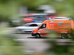 Niedersachsen & Bremen: Mädchen von Straßenbahn erfasst – schwere Kopfverletzungen