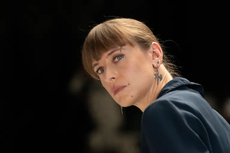 HANDOUT-Die-Klimaforscherin-Friederike-Otto-ist-auch-promovierte-Philosophin-Sie-bewegt-die-Frage-nach-einem-guten-Leben-vor-allem-mit-Blick-auf-Werte-wie-Gesundheit-Gesellschaft-und-Gerechtigkeit-Mit-dem-Deutschen-Umweltpreis-werden-in-diesem-Jahr-zwei-Frauen-ausgezeichnet-die-sich-mit-der-globalen-Erderwaermung-auseinandersetzen-Der-von-der-Deutschen-Bundesstiftung-Umwelt-DBU-verliehene-Preis-geht-an-die-in-London-taetige-und-aus-Kiel-stammende-Klimawissenschaftlerin-Otto-sowie-an-die-Holzbau-Unternehmerin-Fritz-Kramer-aus-dem-Allgaeu-wie-die-Stiftung-bekannt-gab