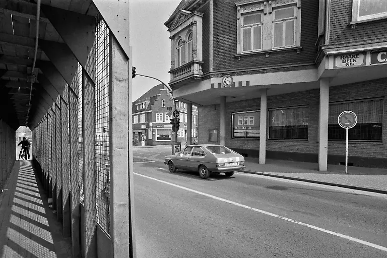 NUR-FUeR-AUSSTELLUNG-1984-BRD-0205-34A-RMD-Grosse-Strasse-Ortsdurchfahrt-der-B-51-Twistringen-Niedersachsen-BRD-1984-DigitaleDunkelkammer2014www-tompflaum