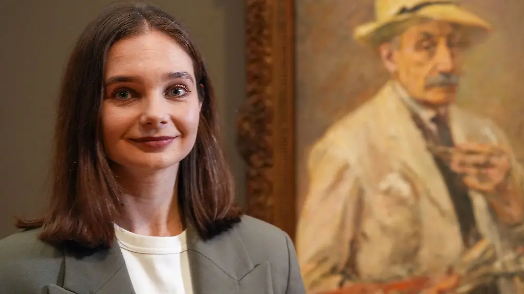 Der-Wegbereiter-des-deutschen-Impressionismus-Max-Liebermann-ist-als-Selbstbildnis-im-Museum-Barberini-zu-sehen-Co-Kuratorin-Valentina-Plotnikova-realisierte-dort-die-neue-Impressionismus-Ausstellung