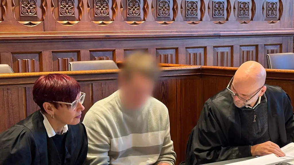 Der-39-Jaehrige-soll-auf-den-damals-43-Jaehrigen-eingestochen-und-dessen-Tod-zumindest-billigend-in-Kauf-genommen-haben