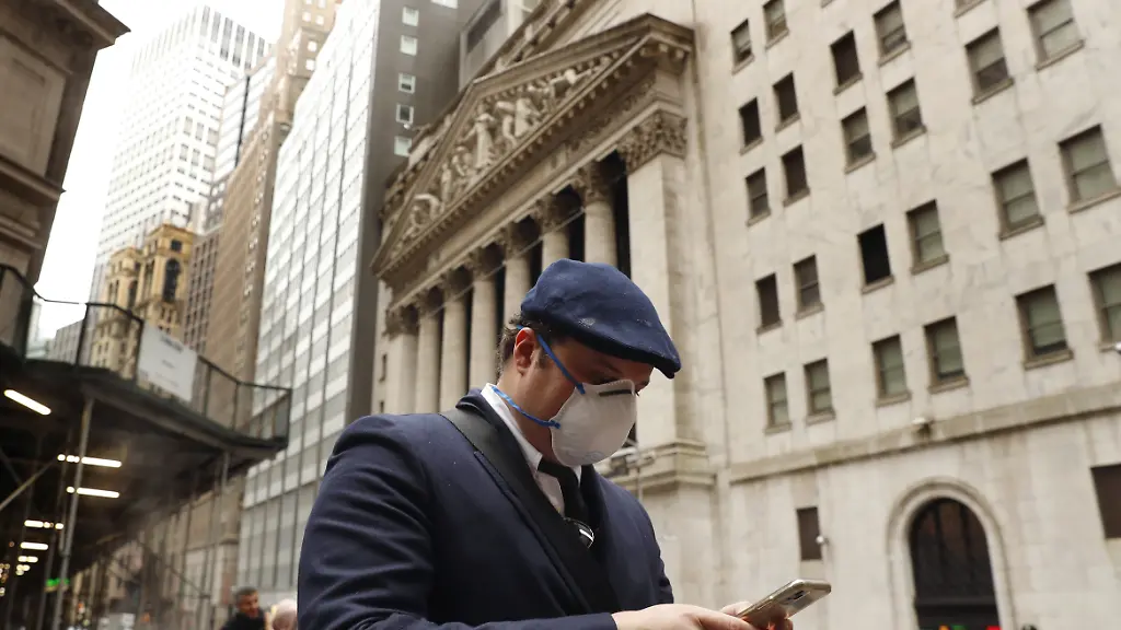 2020-11-10T002415Z-1325504629-RC200K9B20MO-RTRMADP-3-USA-STOCKS-VOLATILITY