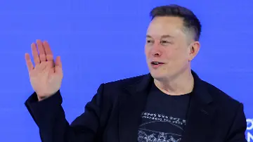 2026-02-01T083455Z_1749367951_RC2G6JAHUI2T_RTRMADP_3_UKRAINE-CRISIS-SPACEX