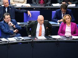 "Von Entwarnung keine Rede": AfD-Verbotsverfahren für SPD "nicht vom Tisch"