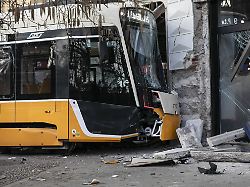 Tram im Stadtzentrum entgleist: Zwei Tote bei Straßenbahnunglück in Mailand