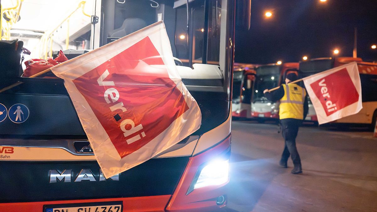 Warnstreik im Nahverkehr geht am Samstag weiter