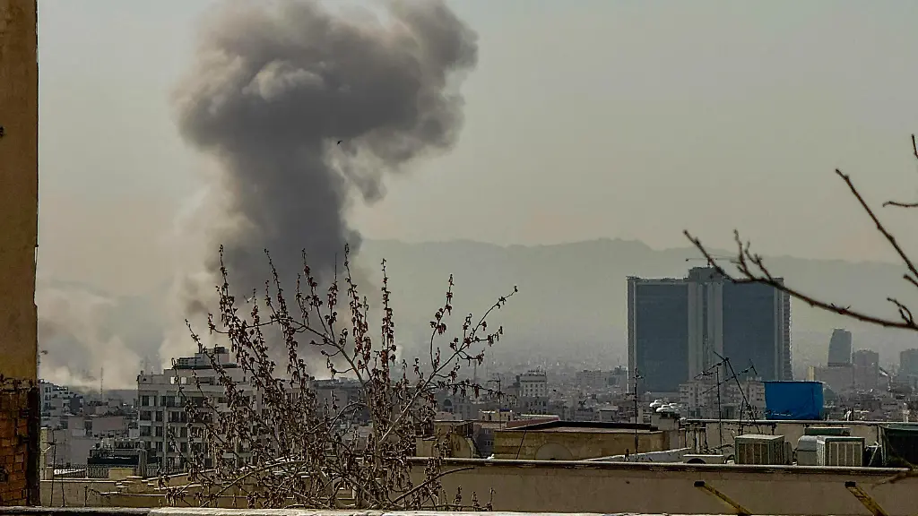 Smoke-rises-in-Tehran-Iran-on-February-28-2026-The-attack-was-reported-by-Israel-and-sounds-of-a-couple-of-explosions-were-heard-in-Captial-city-of-Iran