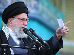 Gesicht des Mullah-Regimes : Oberhaupt Chamenei regierte Iran seit Jahrzehnten mit harter Hand