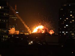 Einschläge in mehreren Städten: Todesopfer in Israel nach iranischen Angriffen