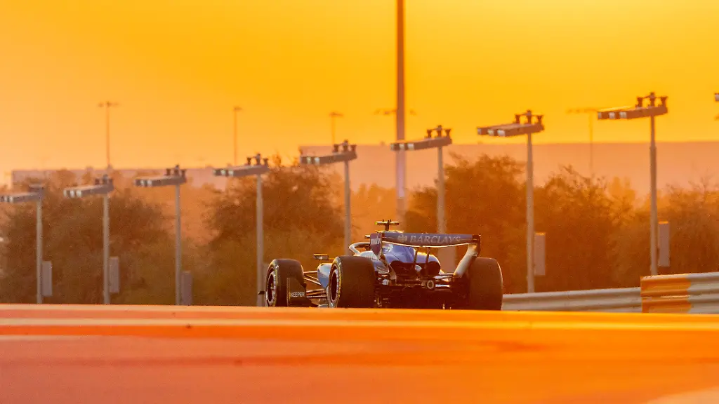 Formula-1-Aramco-Pre-Season-Testing-2-2026-Romain-MATHON-OVERTAKE-MAXPPP-20-02-2026-55-SAINZ-Carlos-esp-Atlassian-Williams-F1-Team-action-at-the-Formula-1-Aramco-Pre-Season-Testing-2-2026-at-the-Bahrain-International-Circuit-in-Sakhir-Bahrain-from-18-to-20-February-2026-PUBLICATIONxNOTxINxFRAxBELxSUIxUK-Copyright-xOVERTAKE-MAXPPPxRomainxMATHONx-OVT202602267539-OVT202602267539