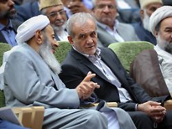 Nach Tod des Ajatollahs: Trio um Peseschkian soll Führung im Iran übernehmen