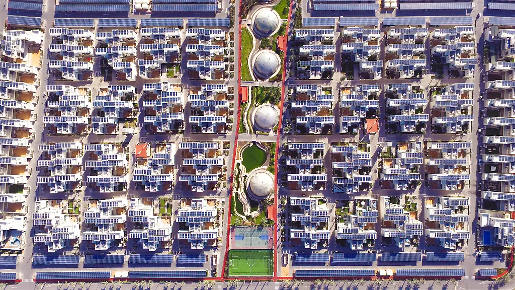 Aerial-footage-of-the-city