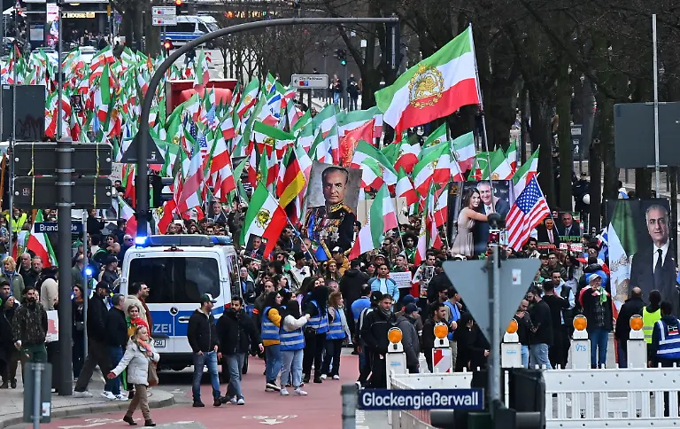 Iranians-in-exile-and-their-supporters-protest-for-a-regime-change-in-Hamburg-Germany-February-28-2026