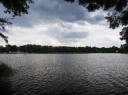 Berlin & Brandenburg: 84-Jähriger stirbt nach Eisunfall im Klempowsee