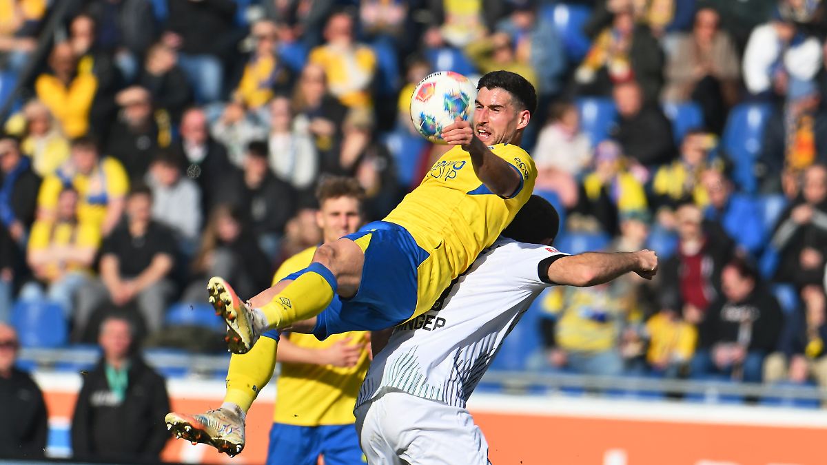 Hertha BSC jubelt erst spät: Vier-Minuten-Doppelschlag wirbelt ...