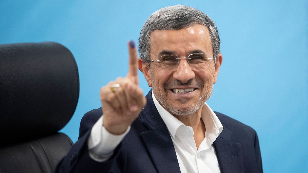 Partei: Ahmadinedschad lebt noch